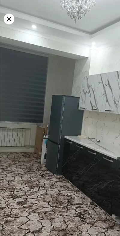 2-комн. квартира, 3 этаж, 80м², шохмансур Айни 59