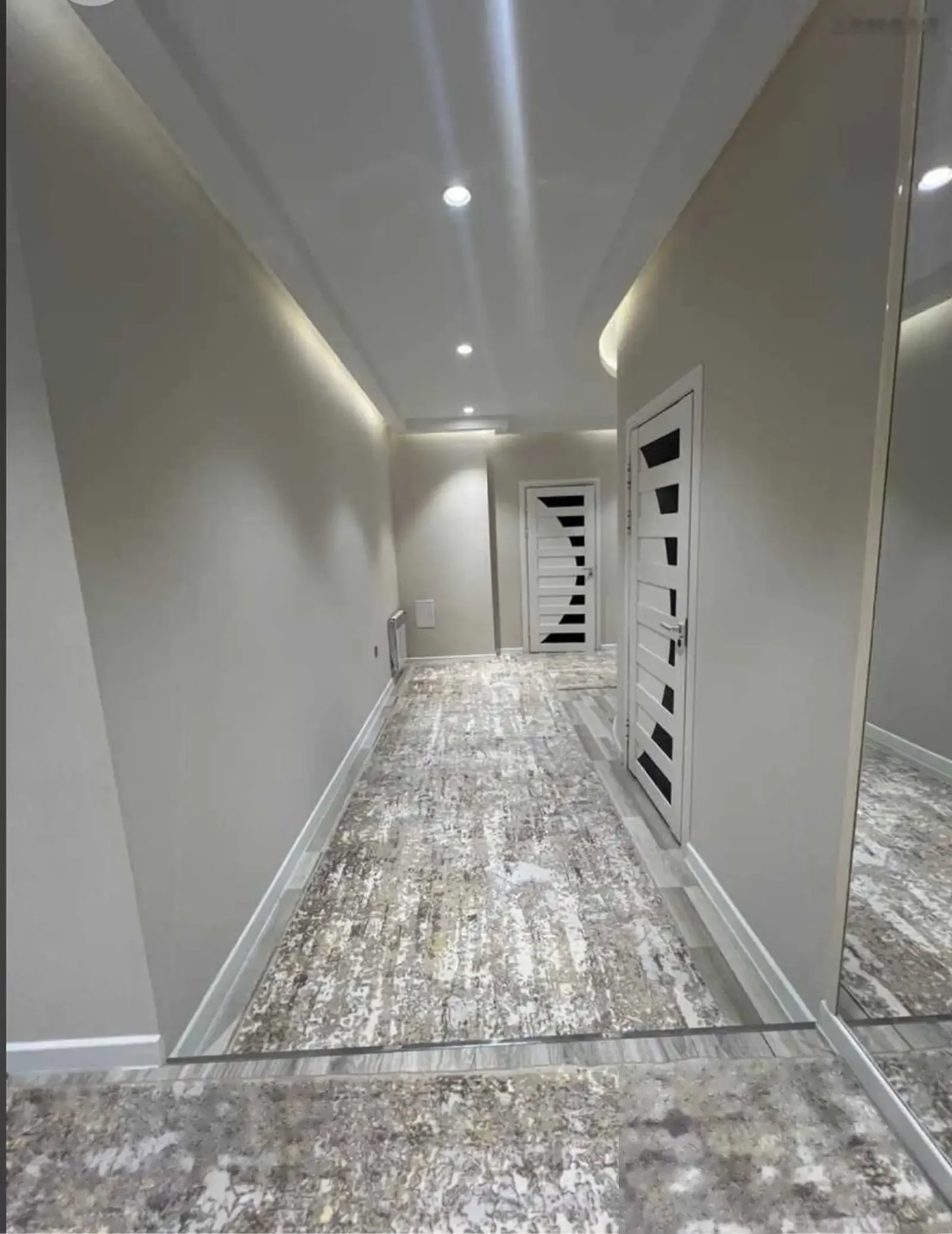 2-комн. квартира, 14 этаж, 94м², 82мкр