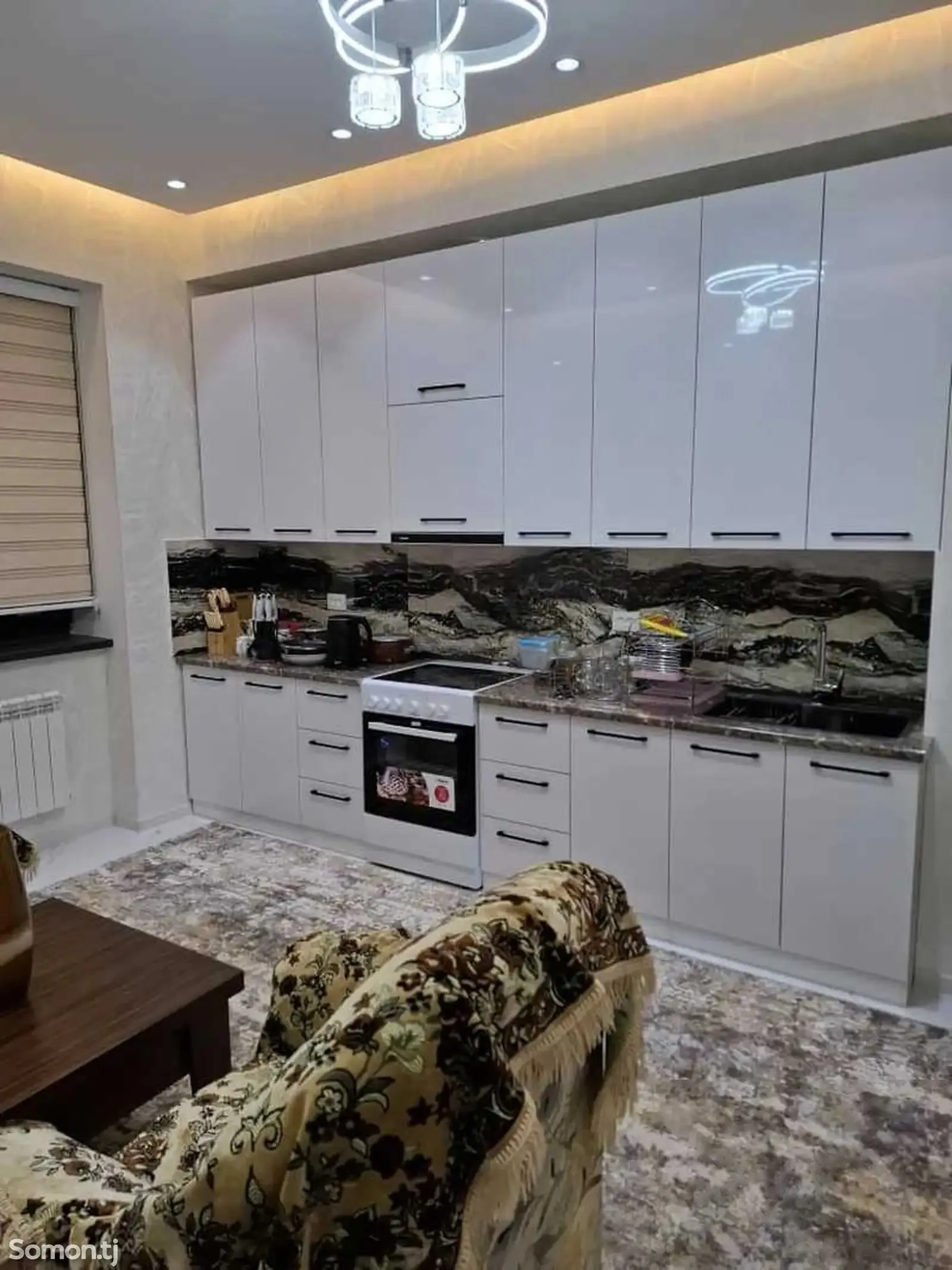 1-комн. квартира, 4 этаж, 60 м², оперка