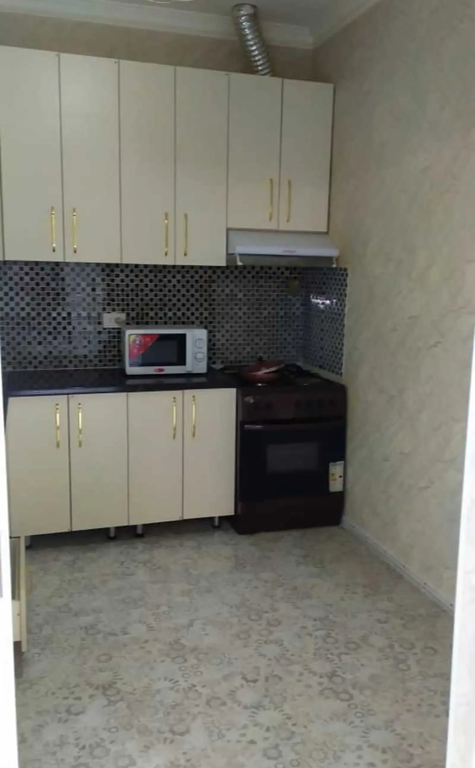 2-комн. квартира, 2 этаж, 70м², Воданасос