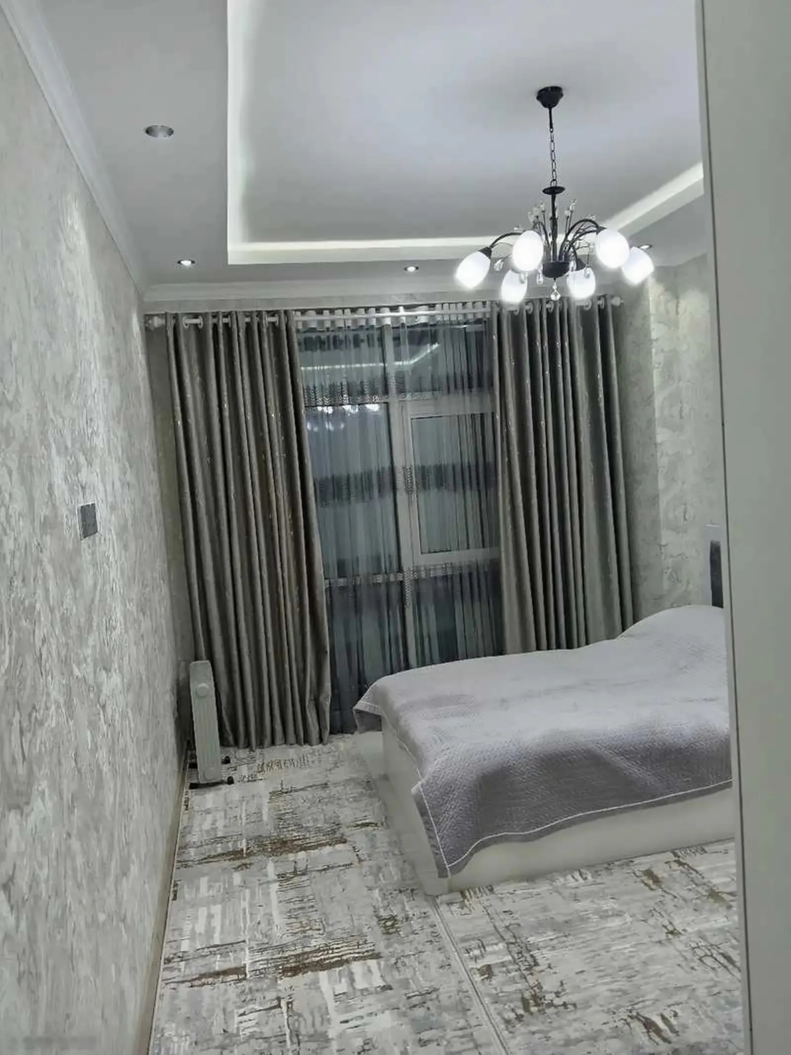 2-комн. квартира, 10 этаж, 52м², пайкари голубой экран