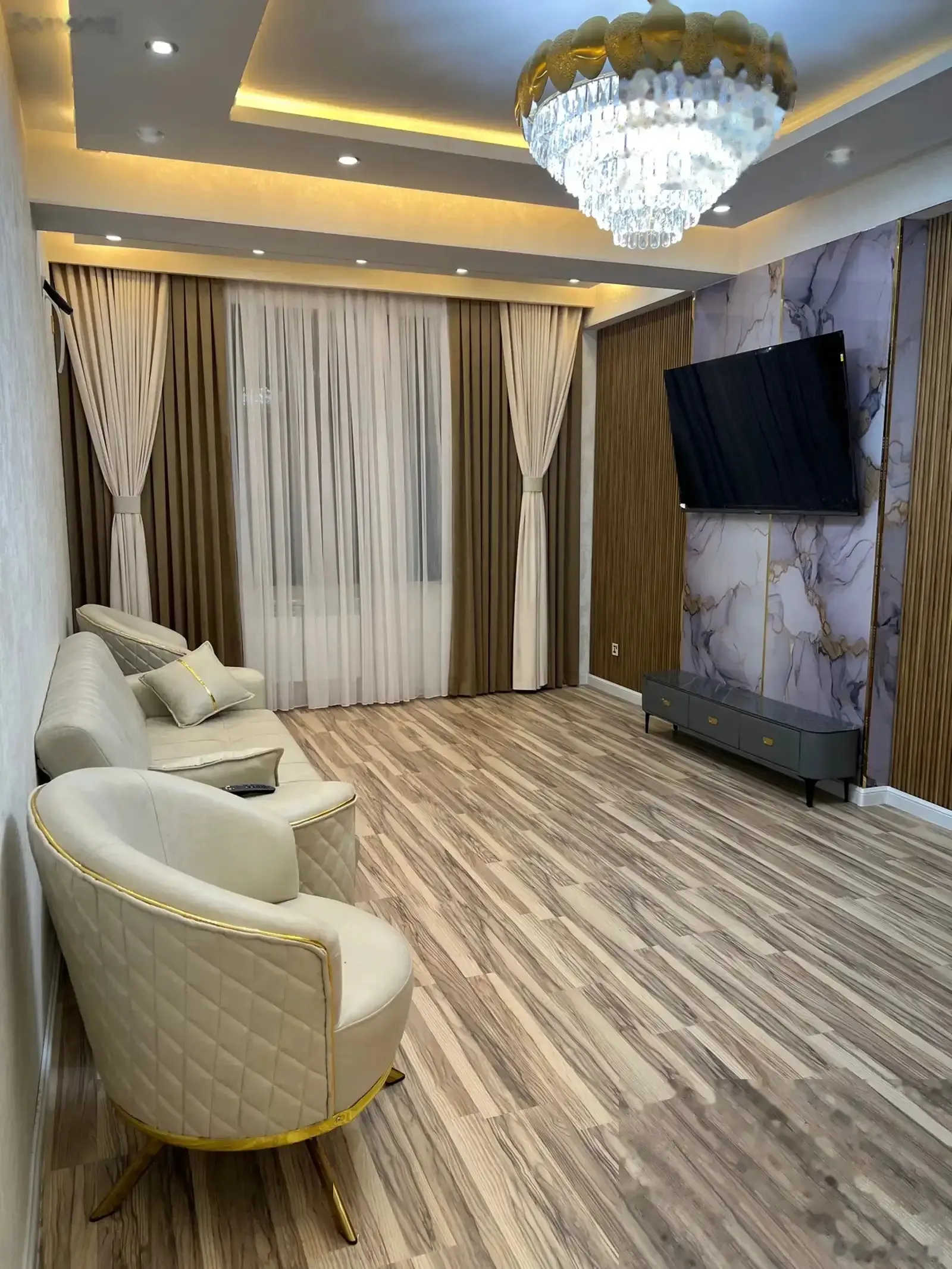 4-комн. квартира, 3 этаж, 120м², 102мкр