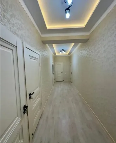 3-комн. квартира, 4 этаж, 120м², И Сомони