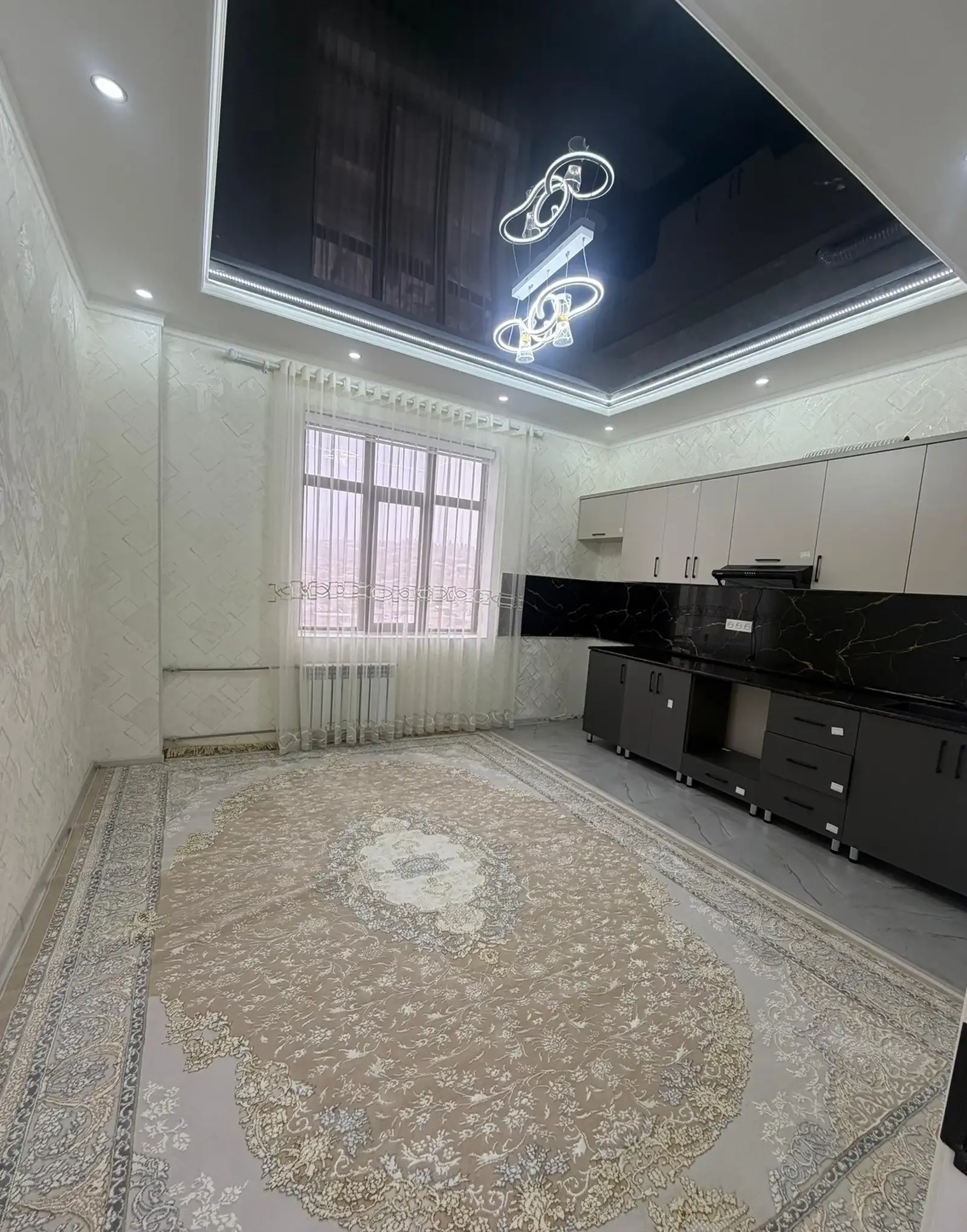 2-комн. квартира, 12 этаж, 81 м², н.Шохмансур