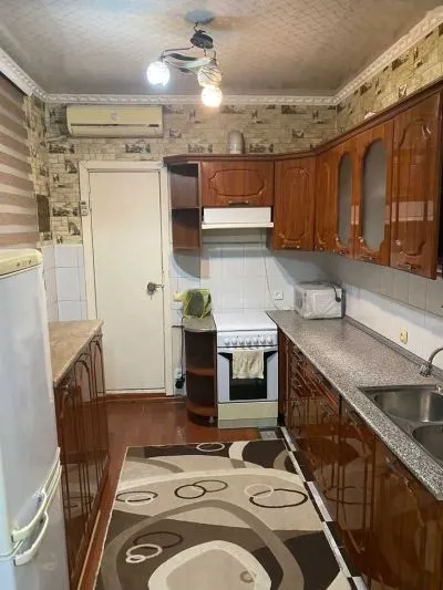 3-комн. квартира, 5 этаж, 70м², сино 102 мкр