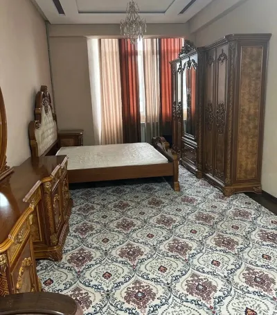 2-комн. квартира, 8 этаж, 80 м², Зарафшон,Поликлиника 14
