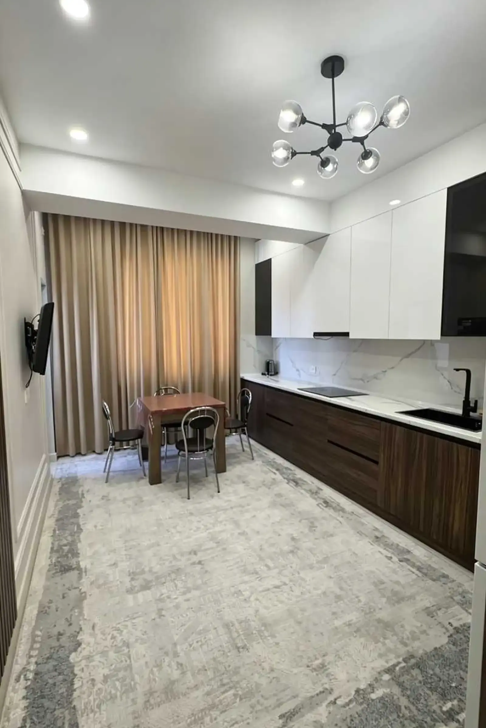 3-комн. квартира, 17 этаж, 130м², шоҳмансур