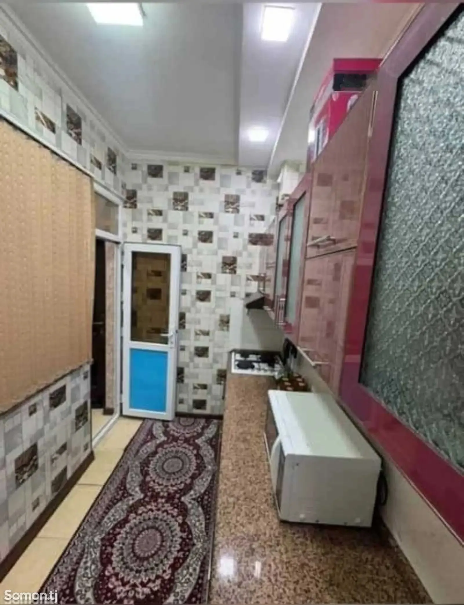 2-комн. квартира, 10 этаж, 72м², Голубой экран