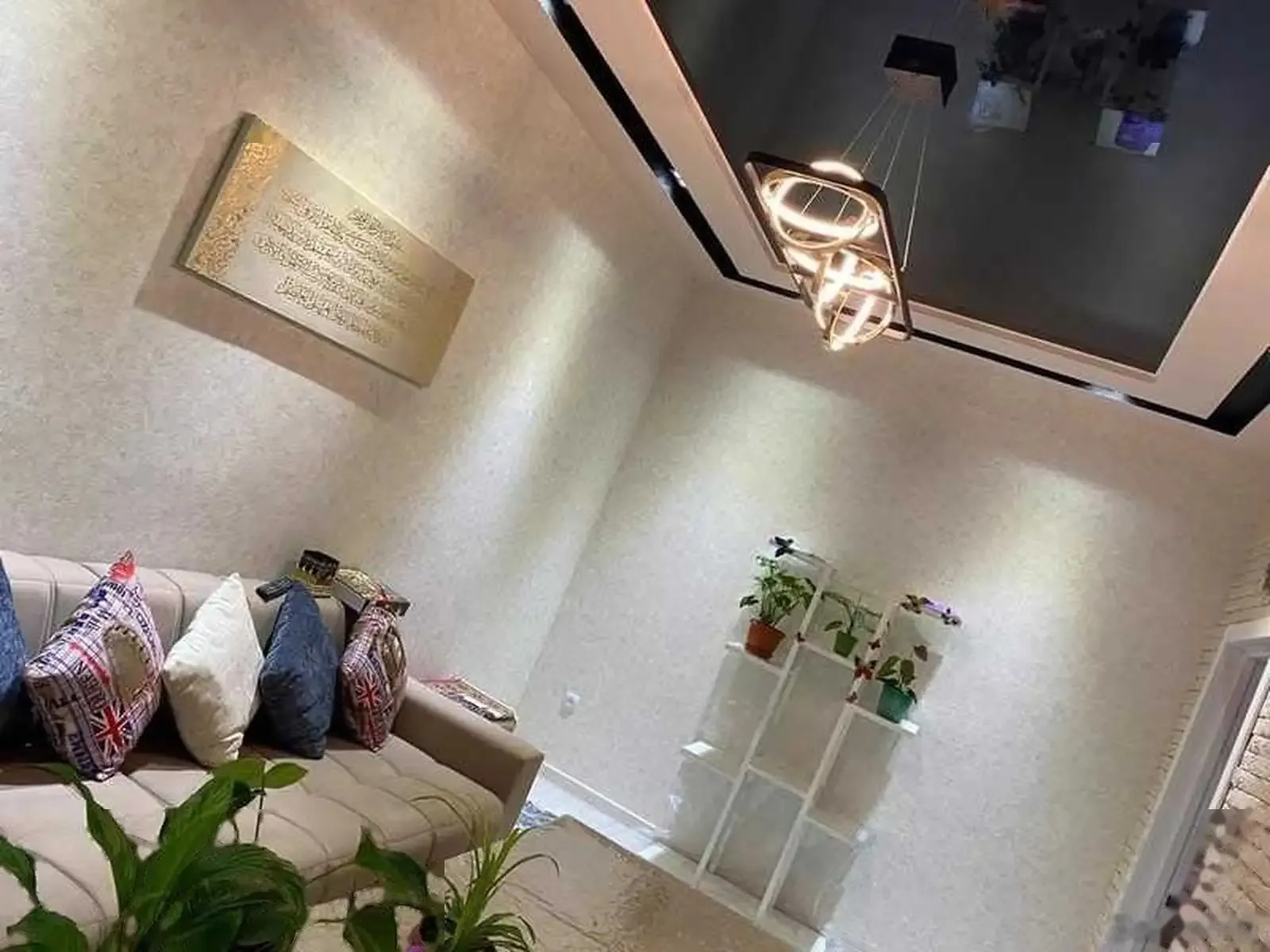 2-комн. квартира, 11 этаж, 90м², Сомони