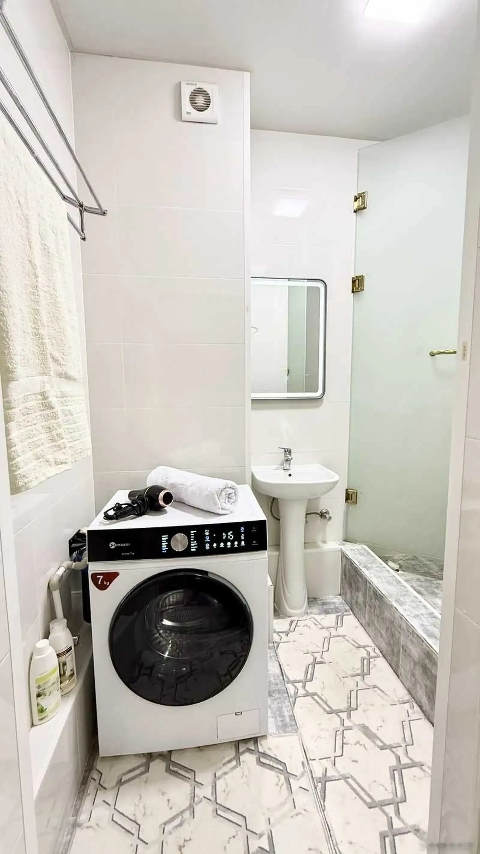 3-комн. квартира, 5 этаж, 65м², Сино, 112 мкр, доми Пайкар