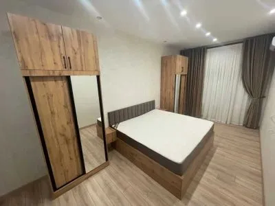 3-комн. квартира, 4 этаж, 110м², Исмоили Сомони