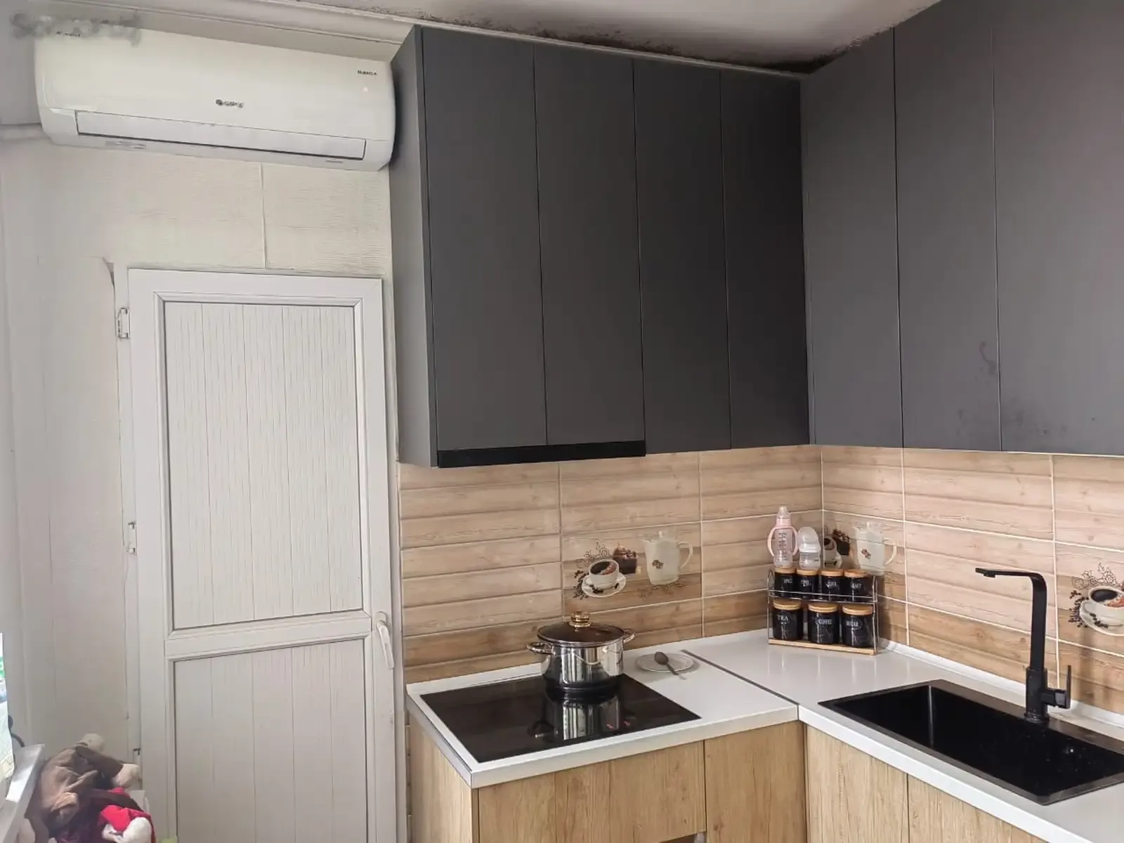 3-комн. квартира, 9 этаж, 74м², Сино пушти Сияриëн