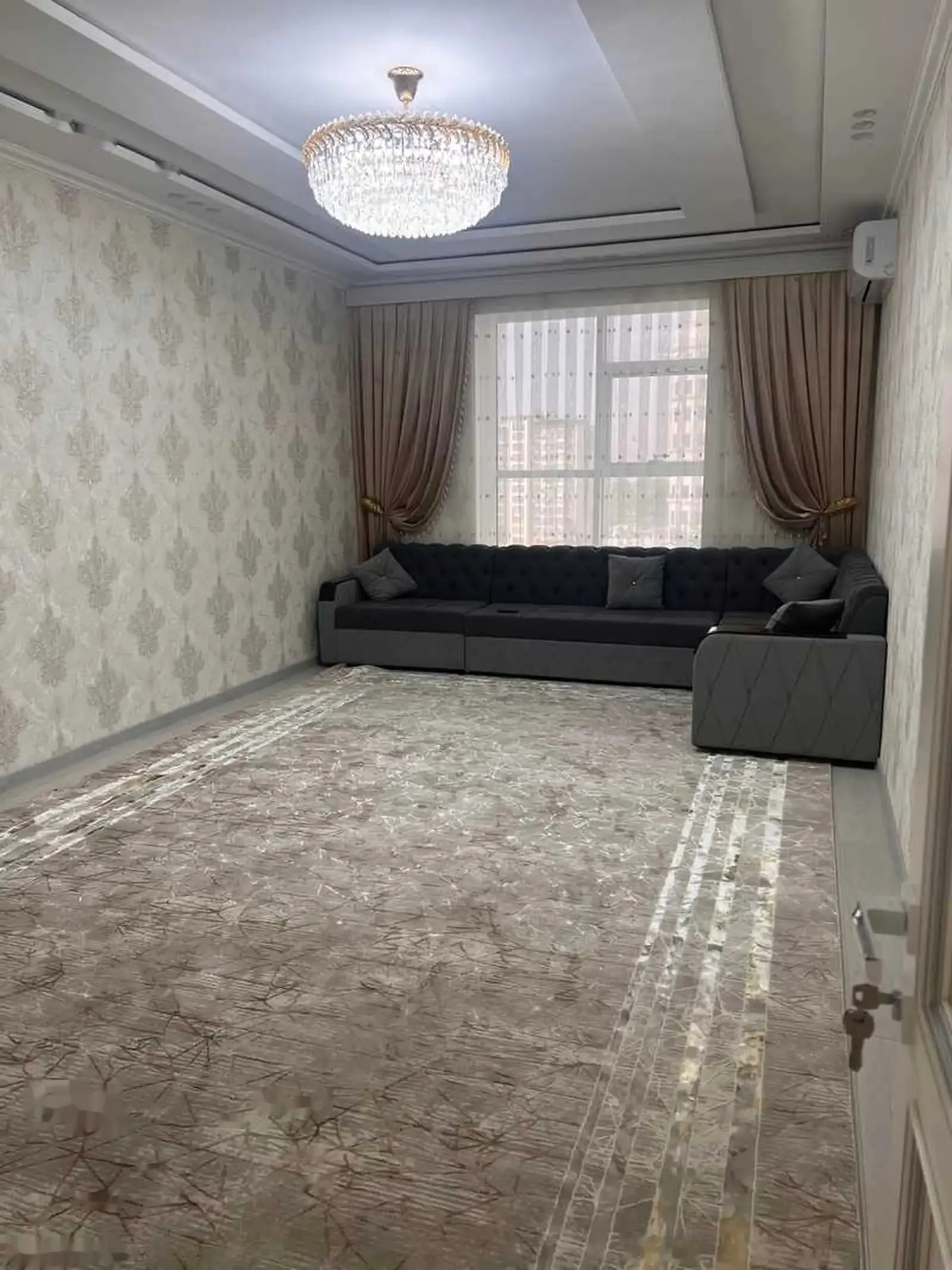 3-комн. квартира, 9 этаж, 140м², И.Сомони Алфемо доми пума