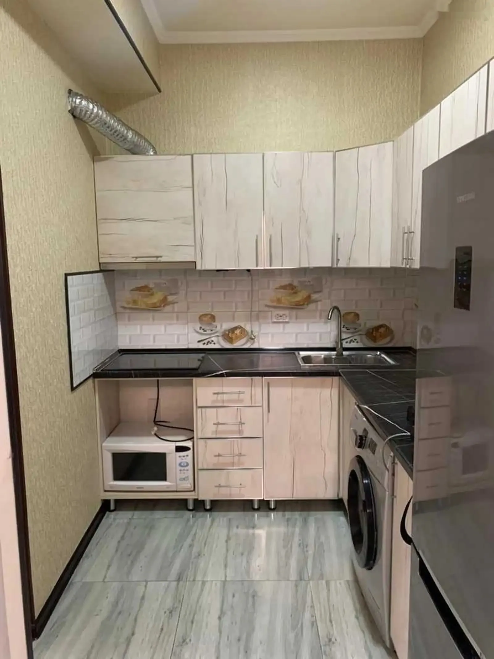 3-комн. квартира, 4 этаж, 80м², Шохмансур, доми Гелос