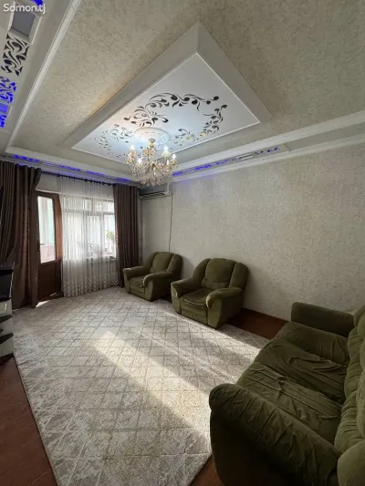 3-комн. квартира, 4 этаж, 81 м², Сино 102мкр пеши иститути забонхо