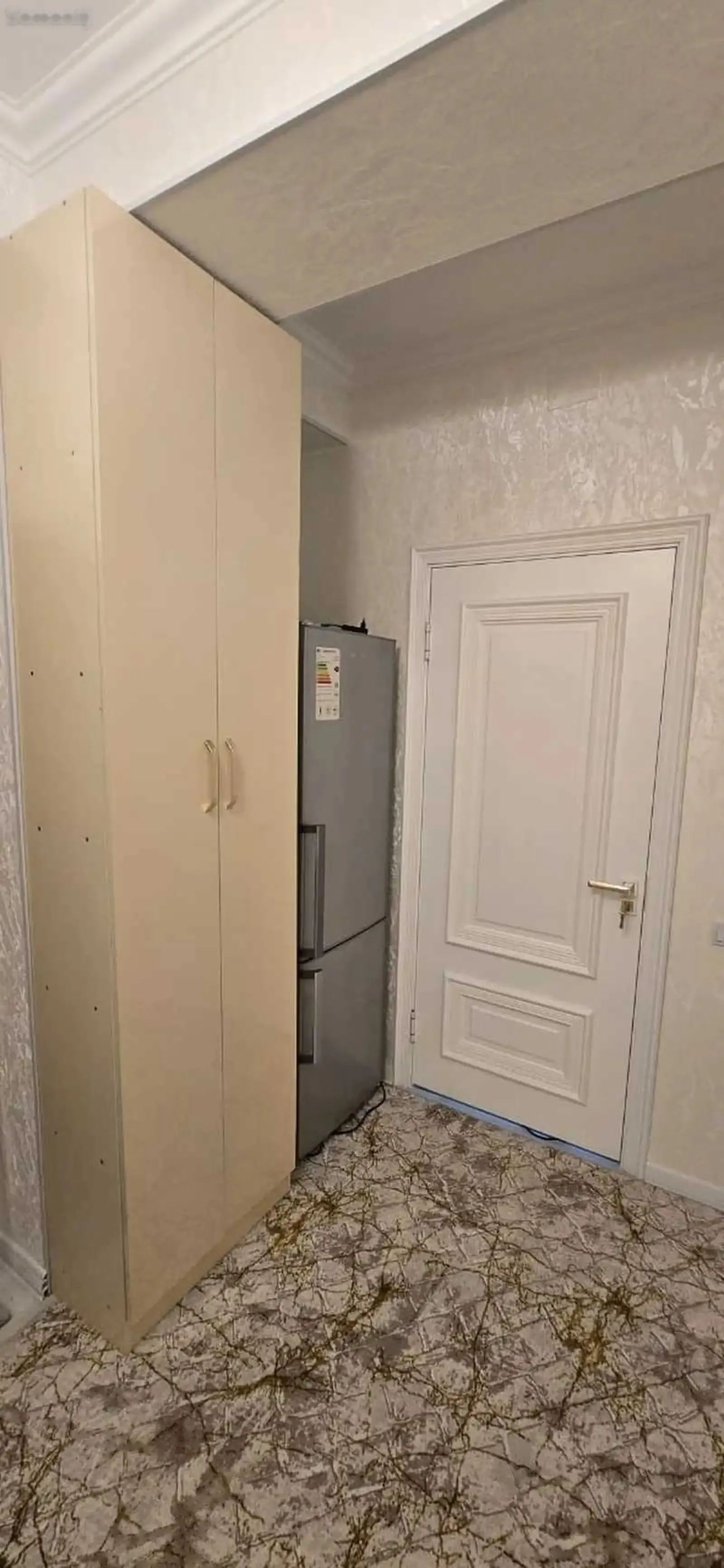 2-комн. квартира, 15 этаж, 48м², Голубой экран