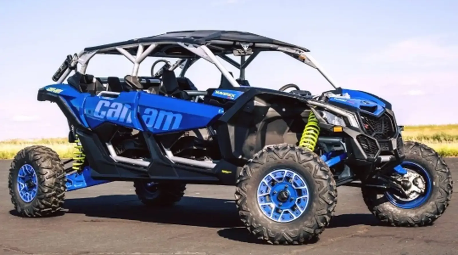 Багги brp maverick x 3 turbo