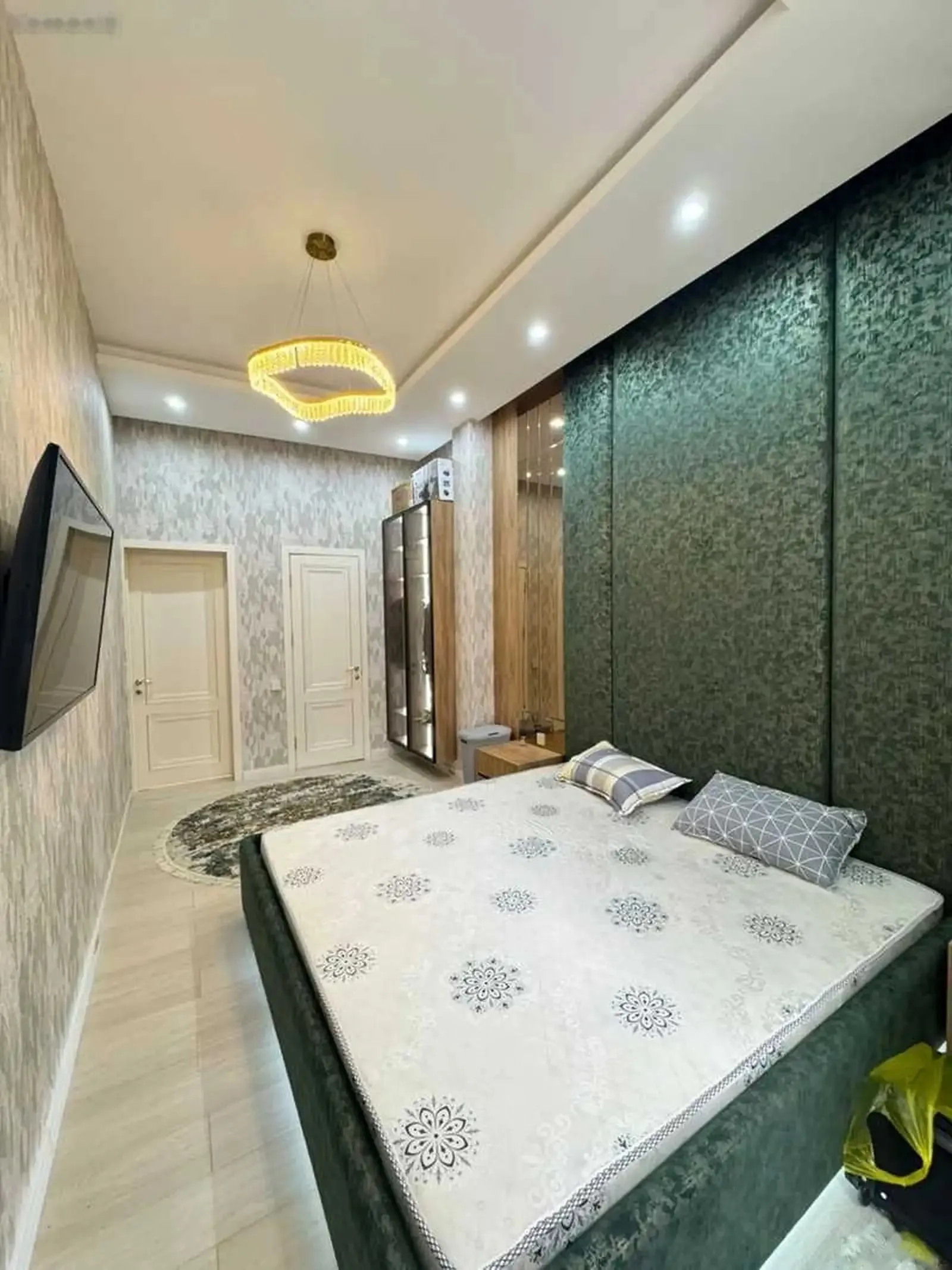 3-комн. квартира, 2 этаж, 115м², 82мкр