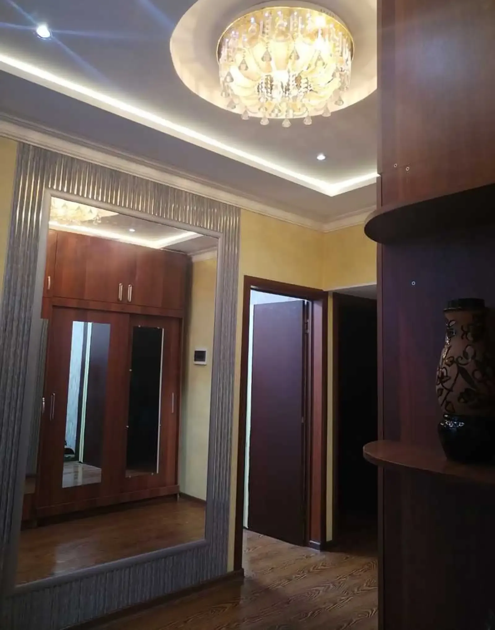 3-комн. квартира, 13 этаж, 90м², И.Сомони
