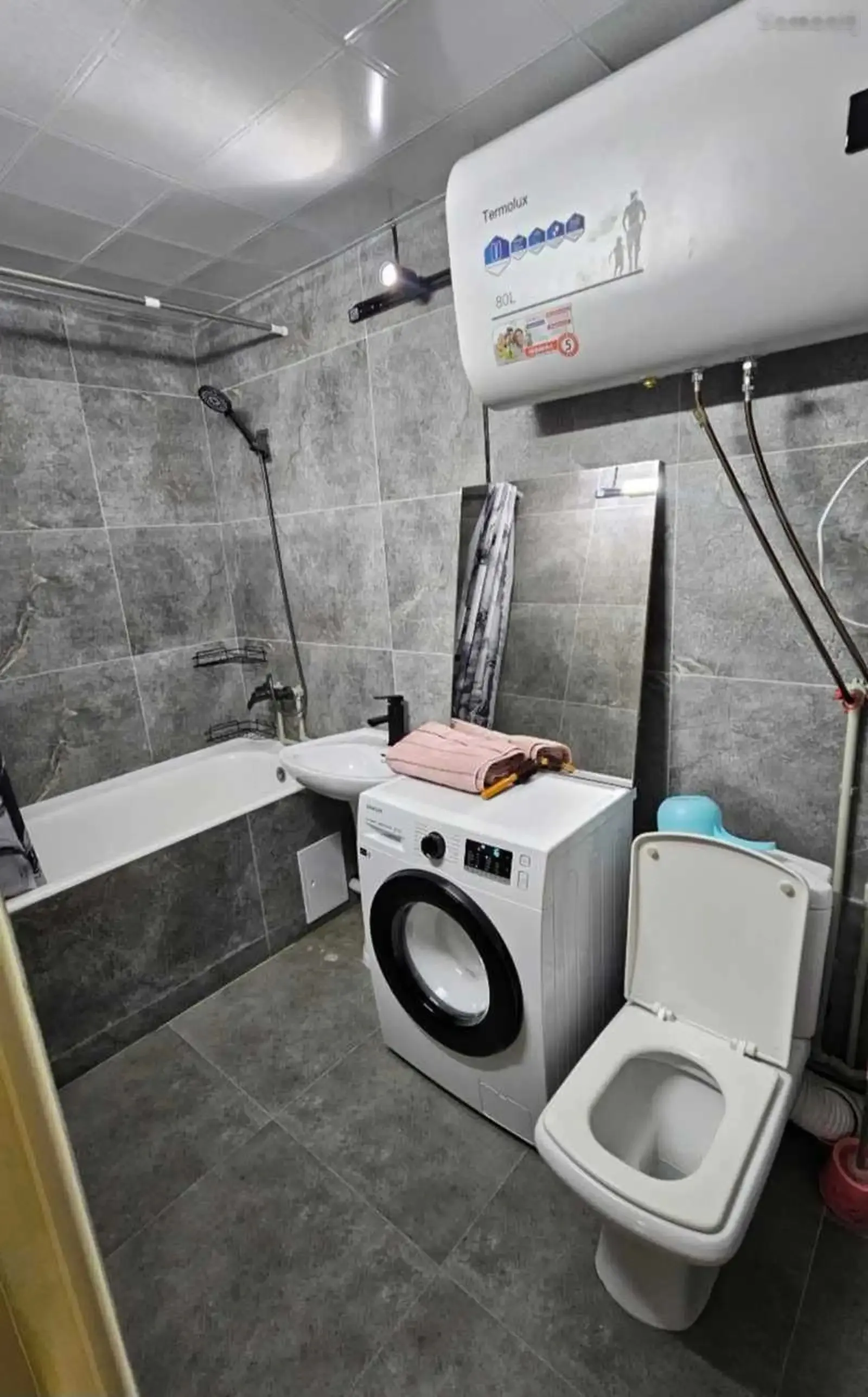 2-комн. квартира, 3 этаж, 66м², Славянский университет