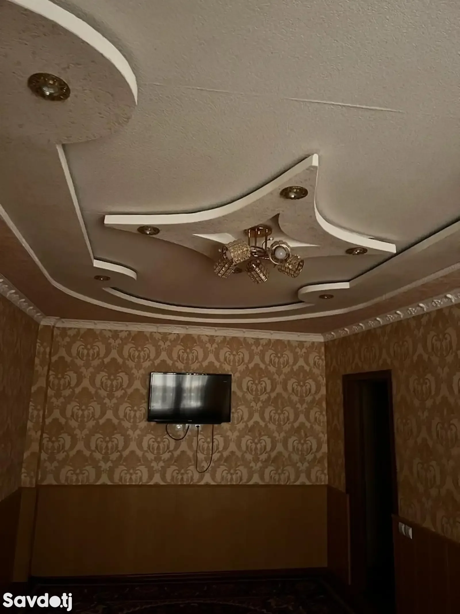 2-комн. квартира, 13 этаж, 70м², Зарнисор