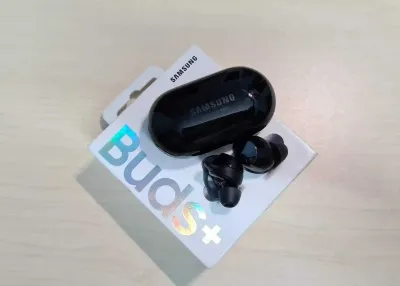 Беспроводные наушники Samsung Galaxy Buds Plus