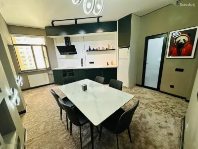 2-комн. квартира, 5 этаж, 62 м², сино