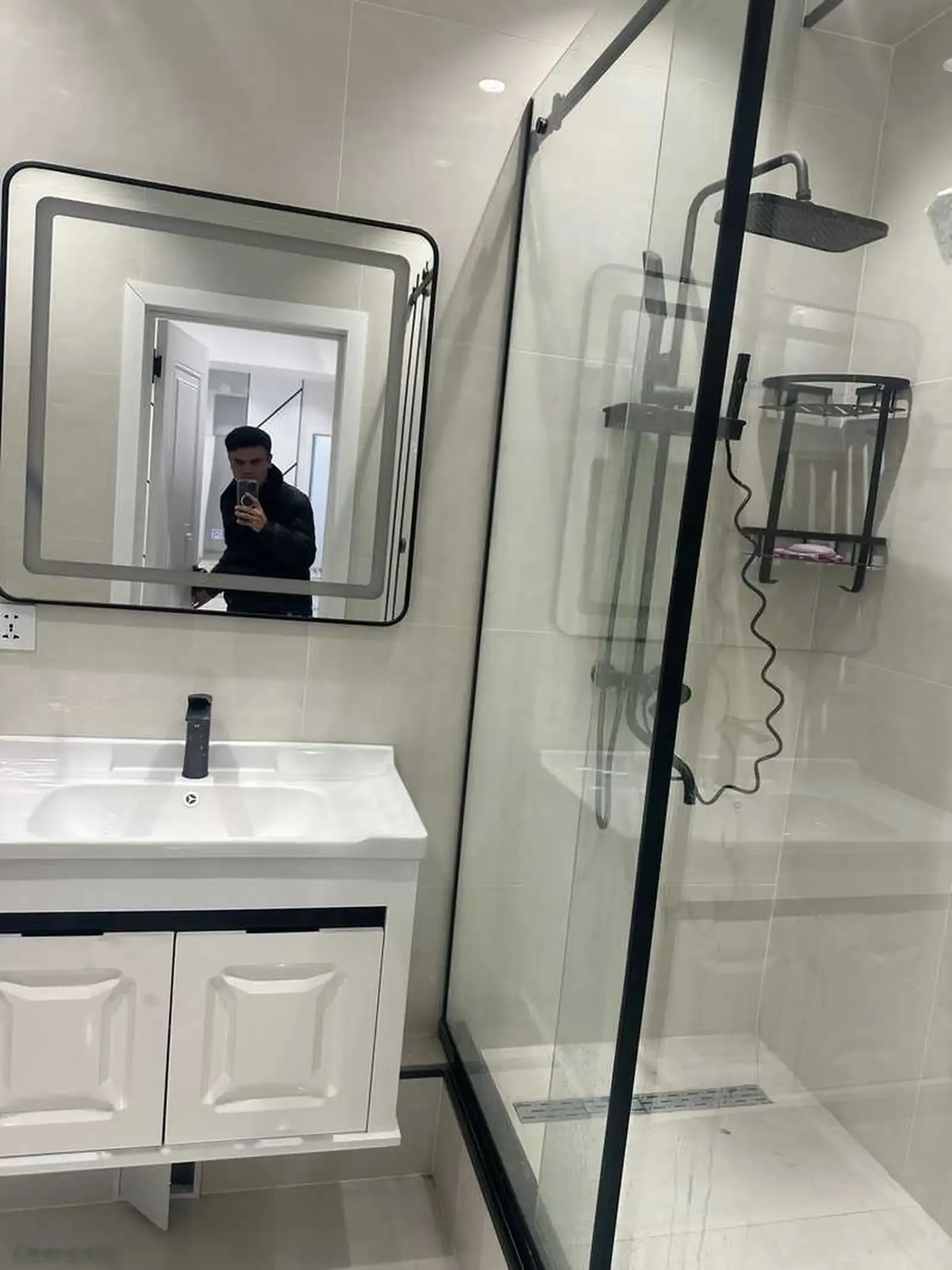2-комн. квартира, 14 этаж, 83м², Шохмансур