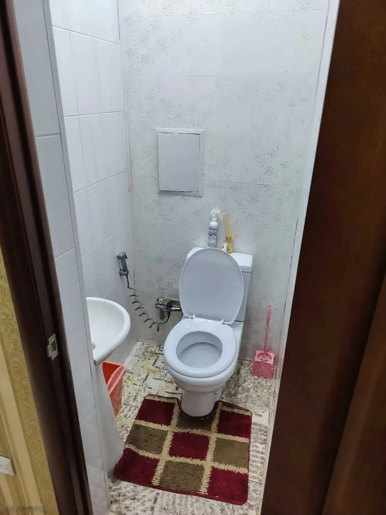 3-комн. квартира, 11 этаж, 69м², Колхози Россия, ресторан Амончон