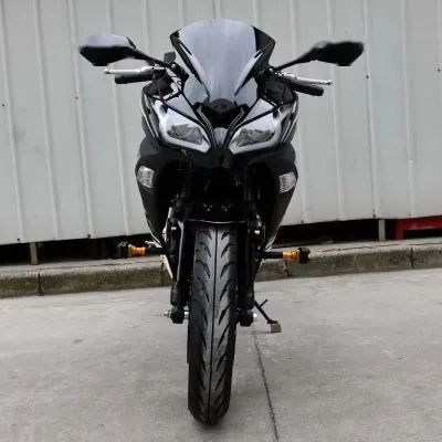 Мотоцикл Kawasaki ninja 400 куба