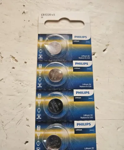 Батарейка Philips CR1220