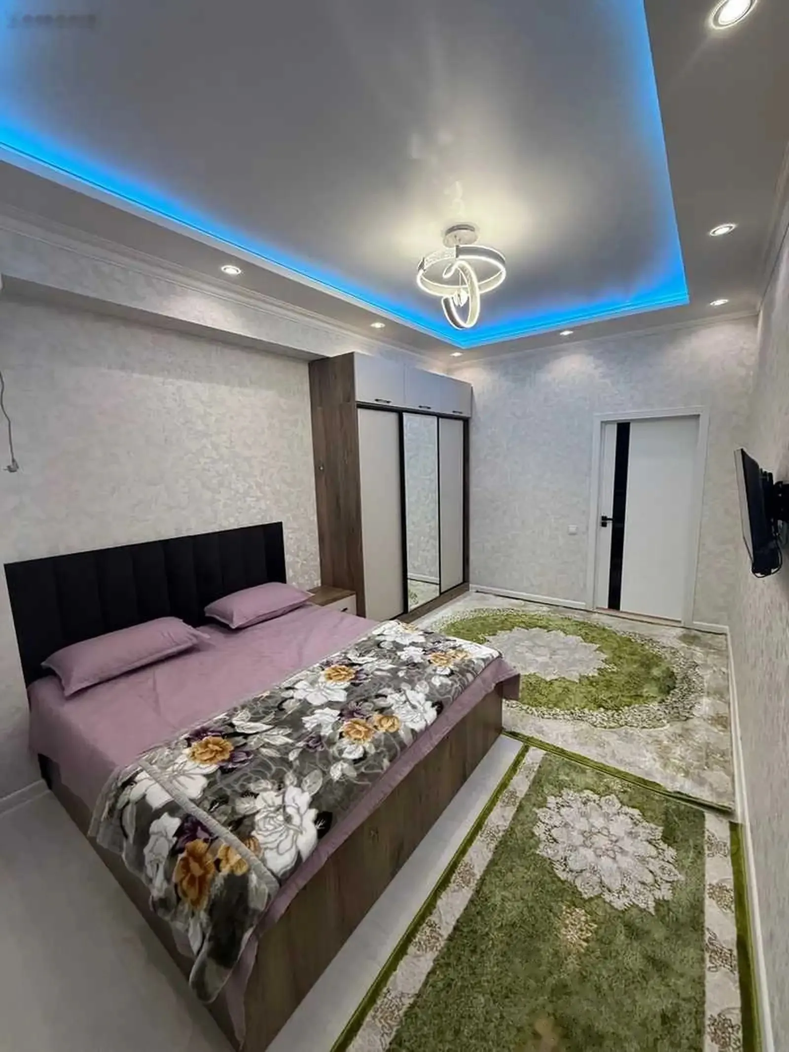 3-комн. квартира, 3 этаж, 100м², 102мкр