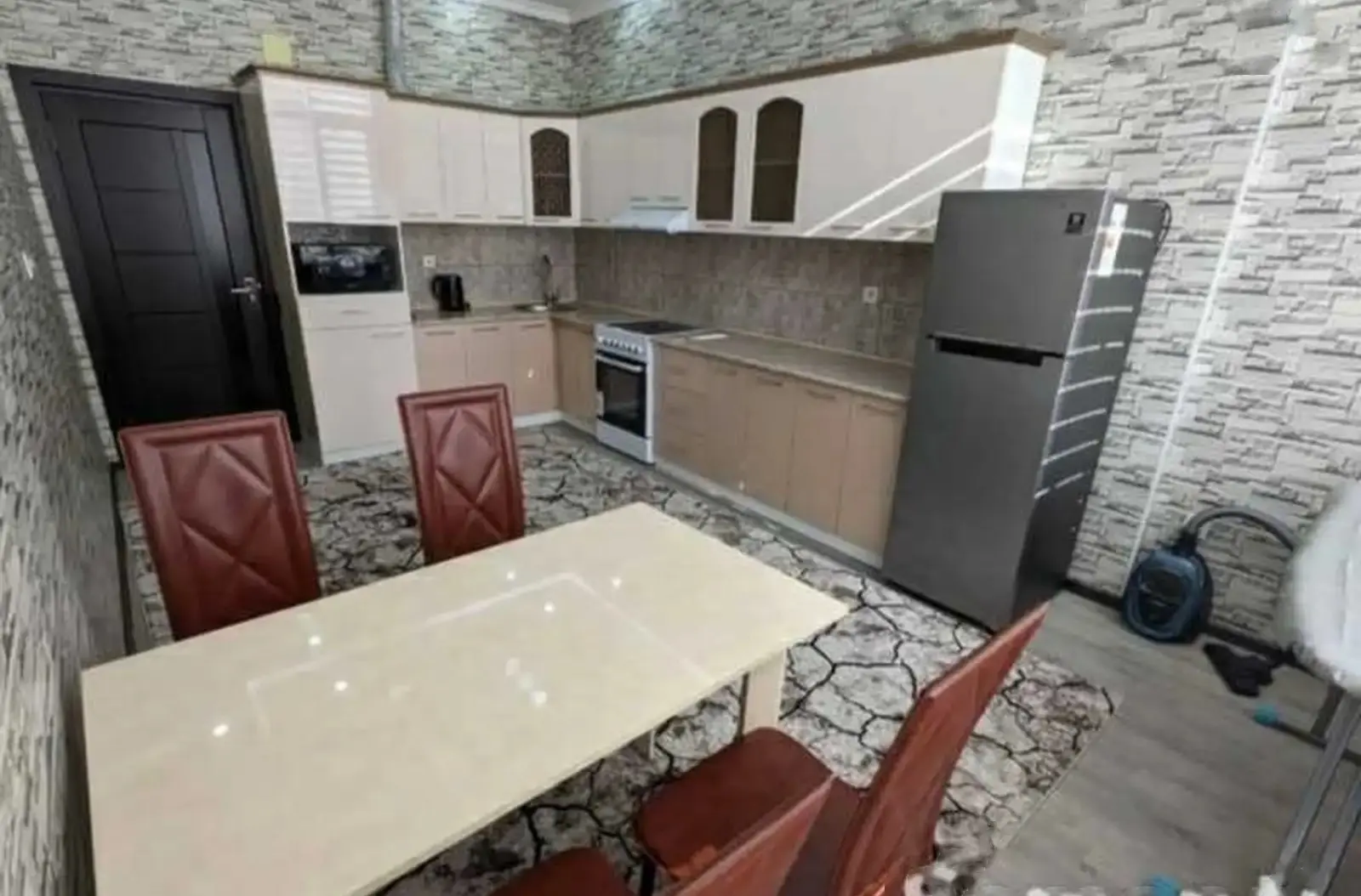 2-комн. квартира, 5 этаж, 76м², И.Сомони