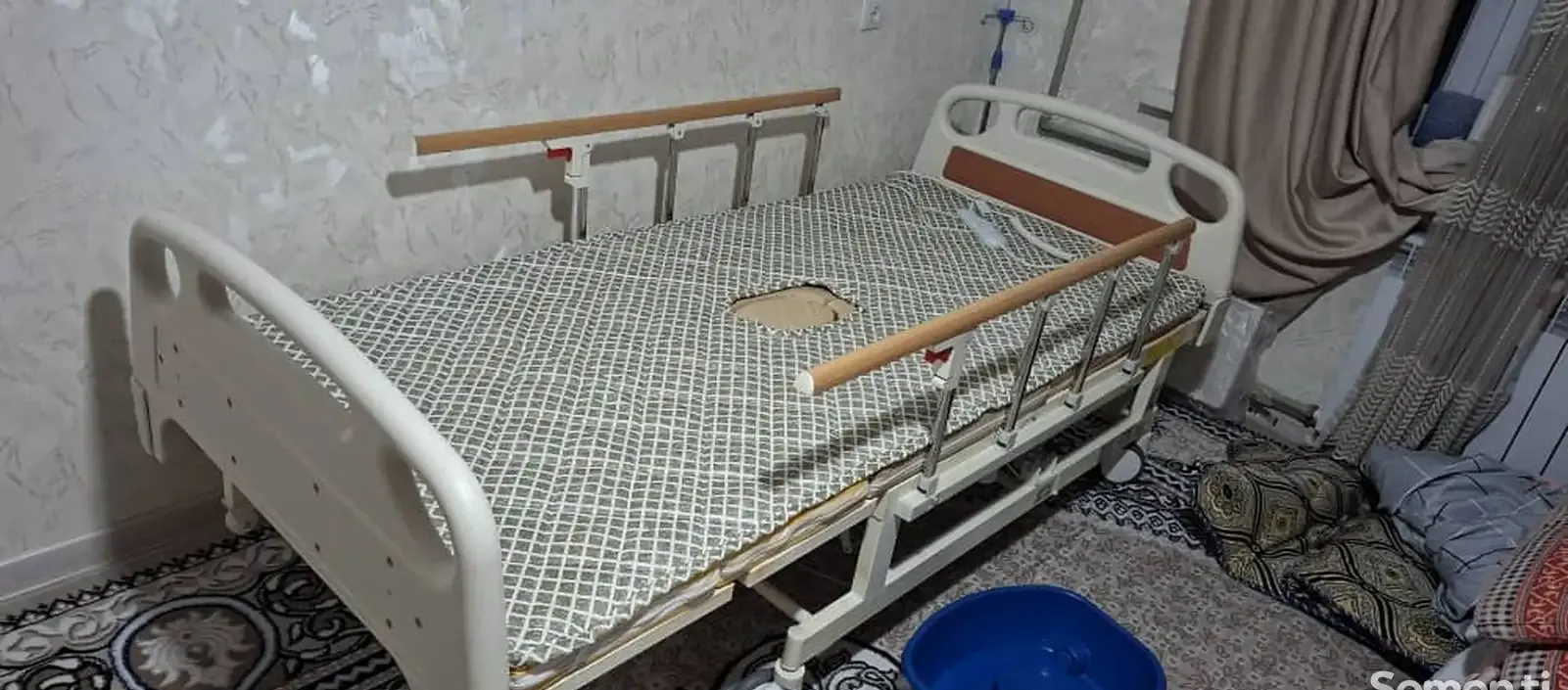 Кровать медицинский