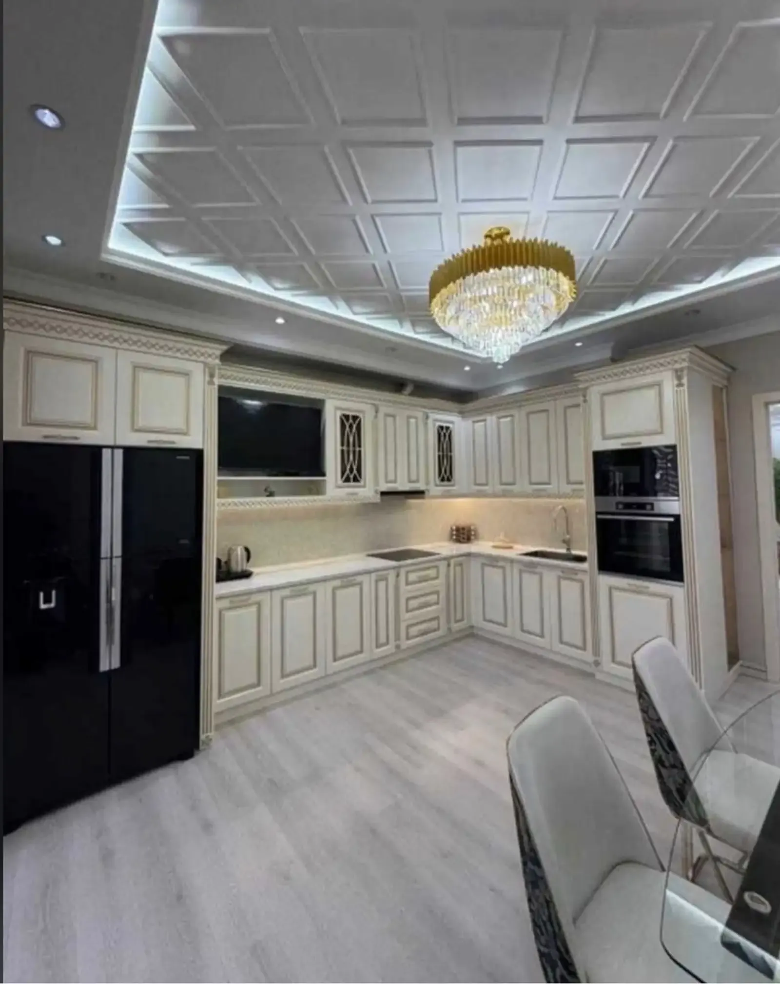 3-комн. квартира, 6 этаж, 140 м², И. Сомони