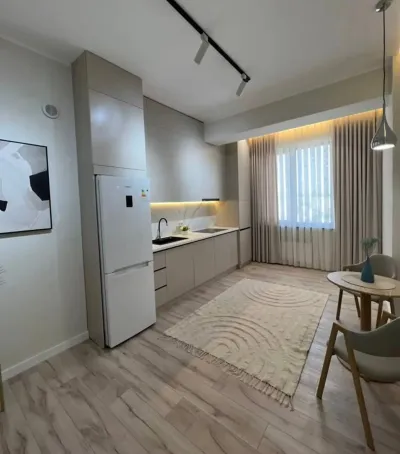 2-комн. квартира, 16 этаж, 76м², Шохмансур