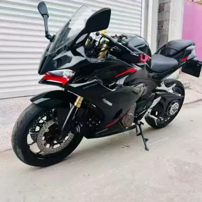 Мотоцикл QJMotor