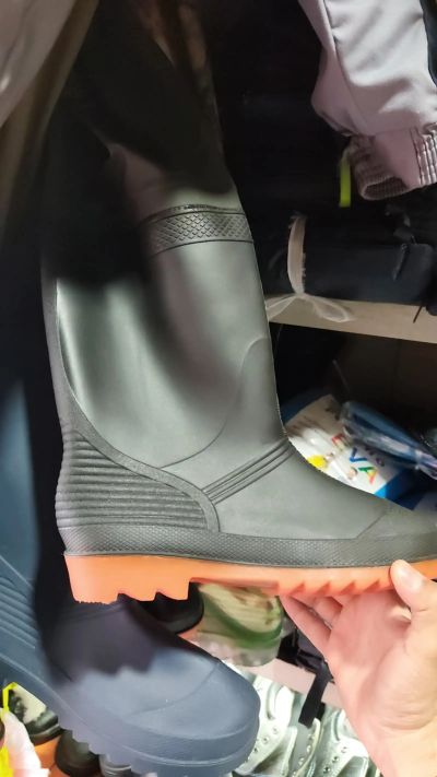 Резиновые Сапоги