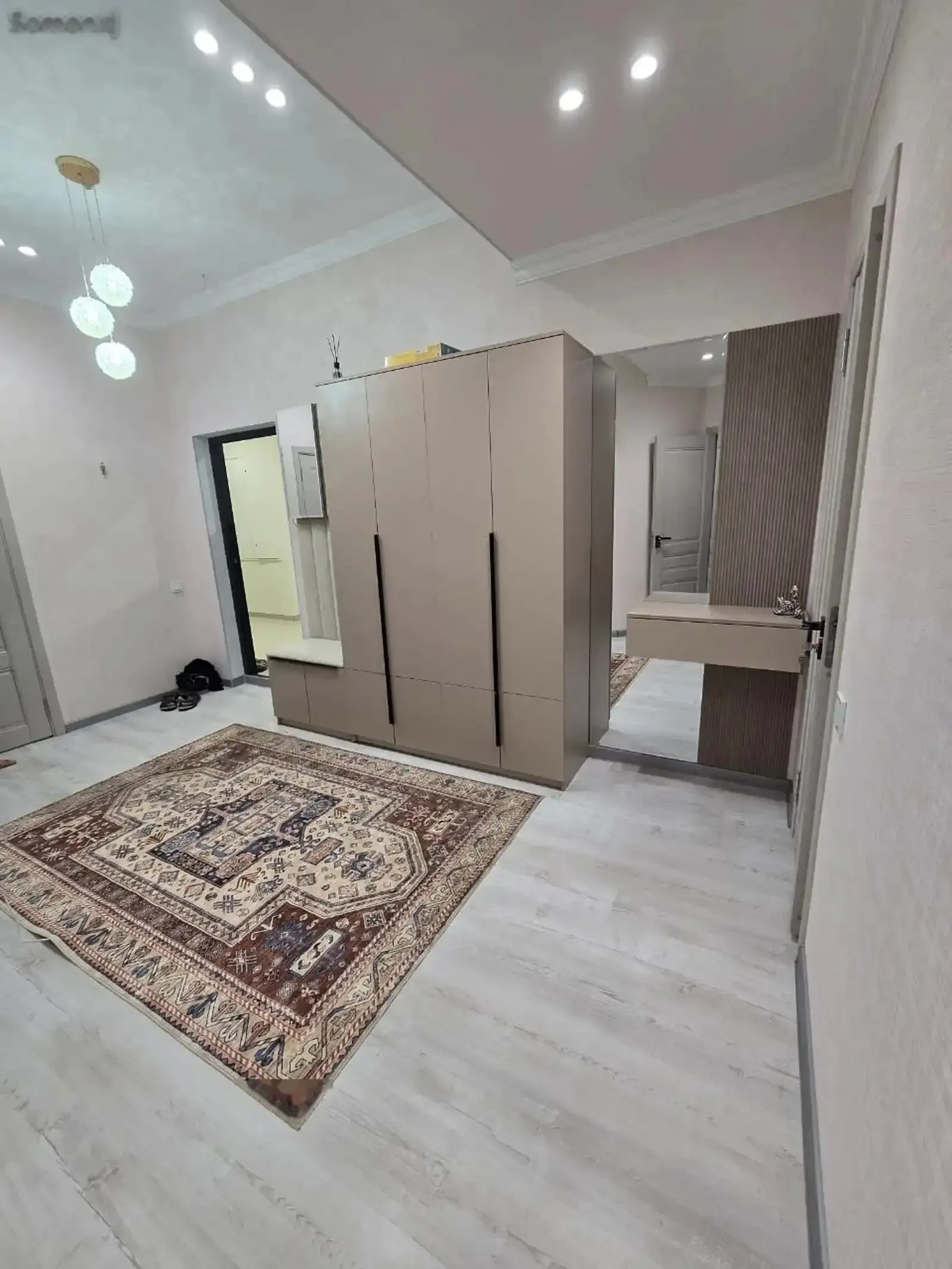 2-комн. квартира, 14 этаж, 75м², Шохмансур