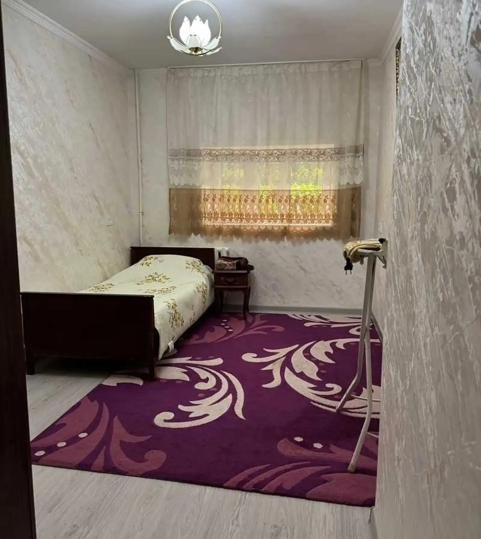 3-комн. квартира, 1 этаж, 70м², Сино