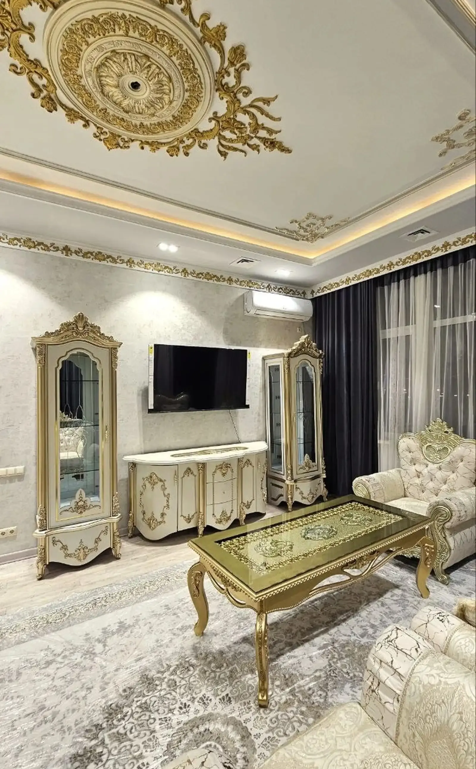 3-комн. квартира, 11 этаж, 160м², Пединститут, назди ресторани «Хуросон»