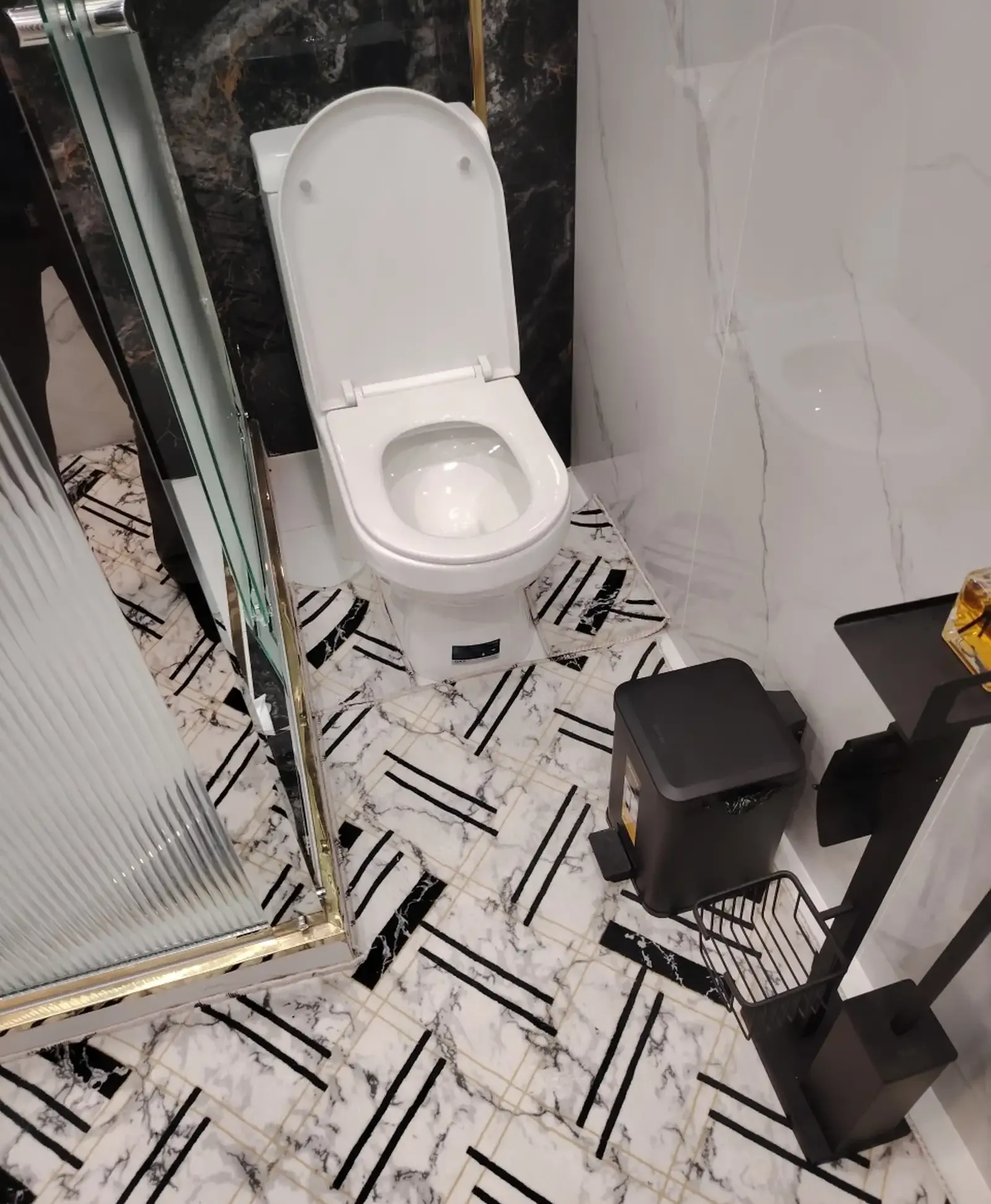 3-комн. квартира, 13 этаж, 60м², Молодёжный театр