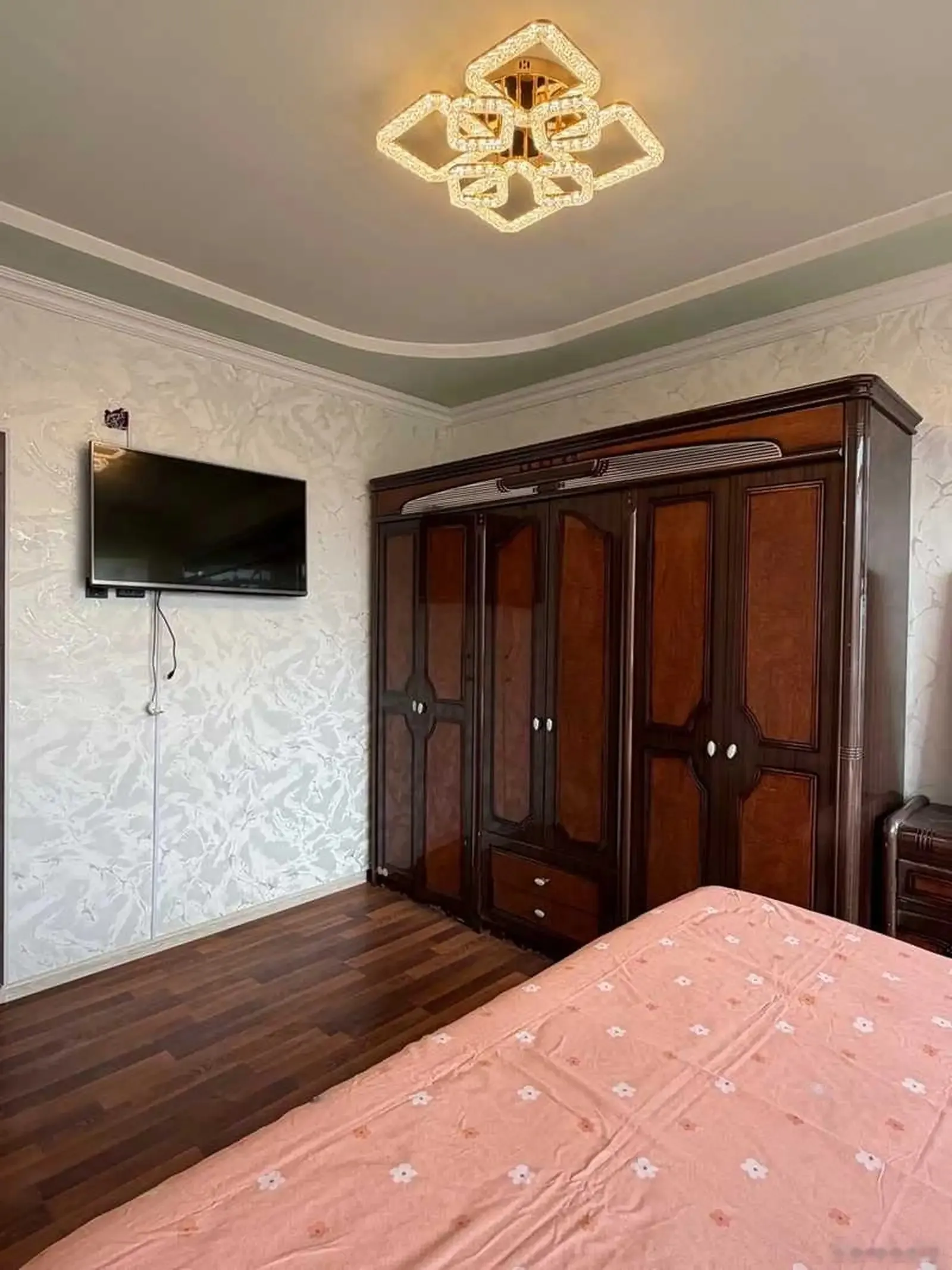 2-комн. квартира, 5 этаж, 63м², Профсоюз