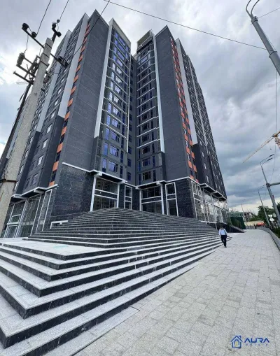 2-комн. квартира, 10 этаж, 100 м², И. Сомони