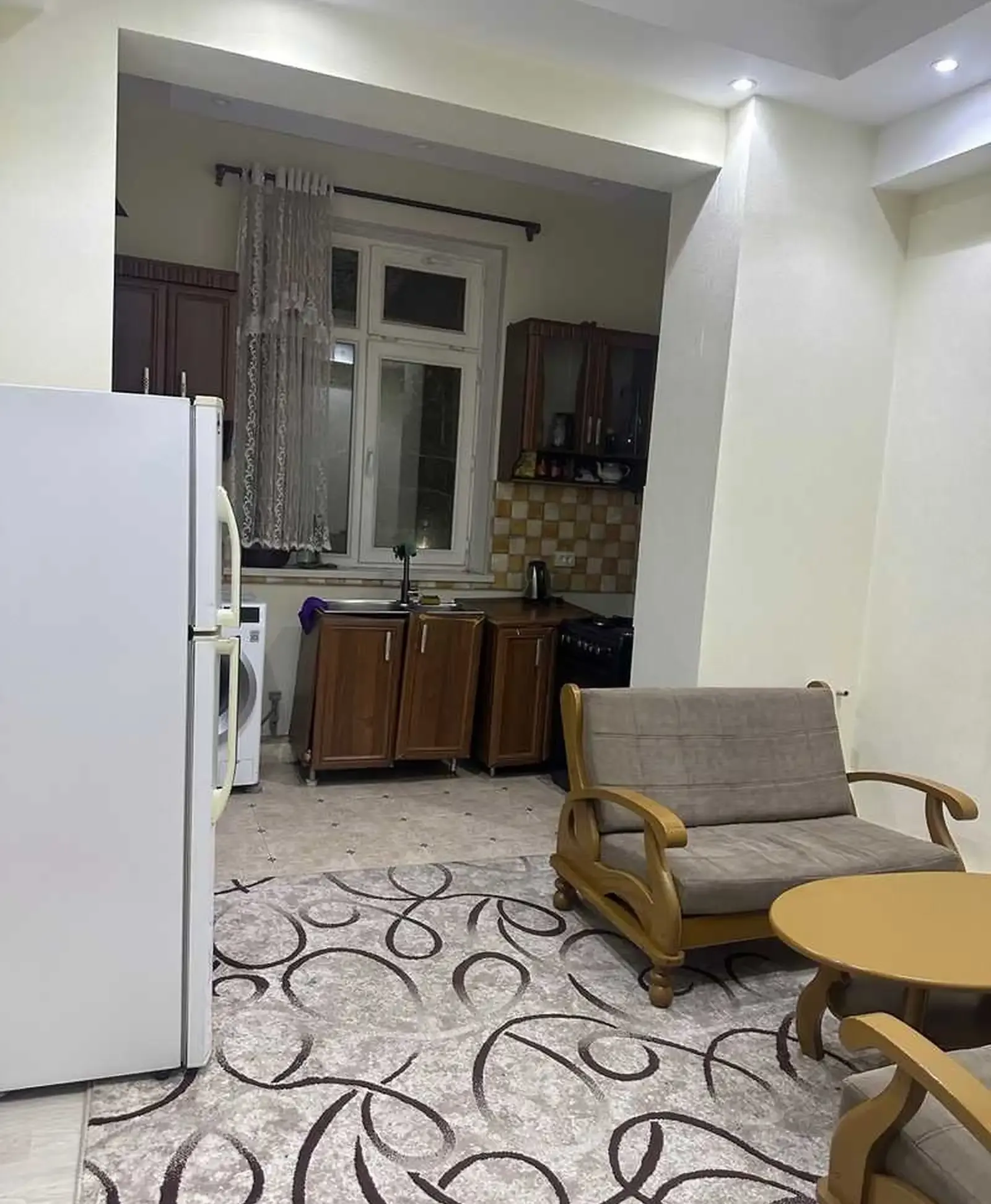 2-комн. квартира, 3 этаж, 68м², И.Сомони