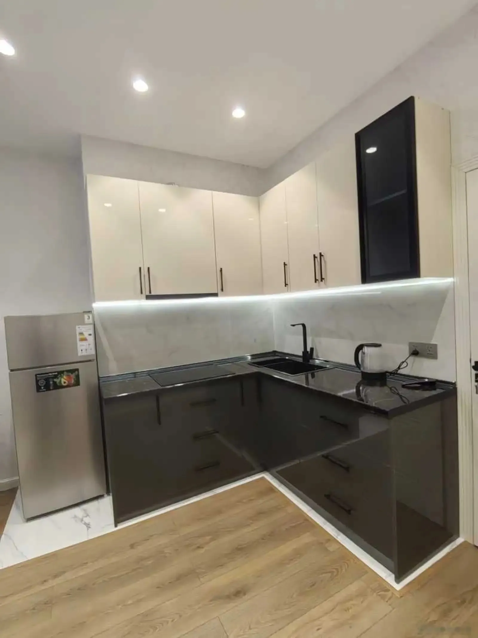 1-комн. квартира, 6 этаж, 50 м², ориентир голубой экран доми санта рус