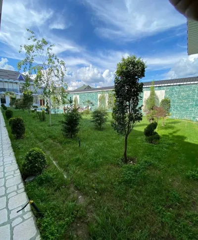 2 этажн. 14-комн. дом, 15 соток, Ромит