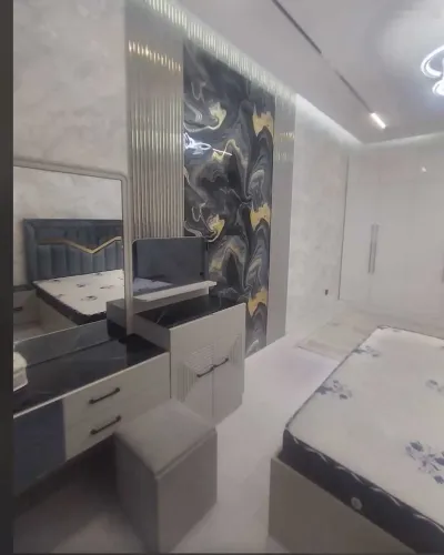 2-комн. квартира, 5 этаж, 58м², Голубой экран