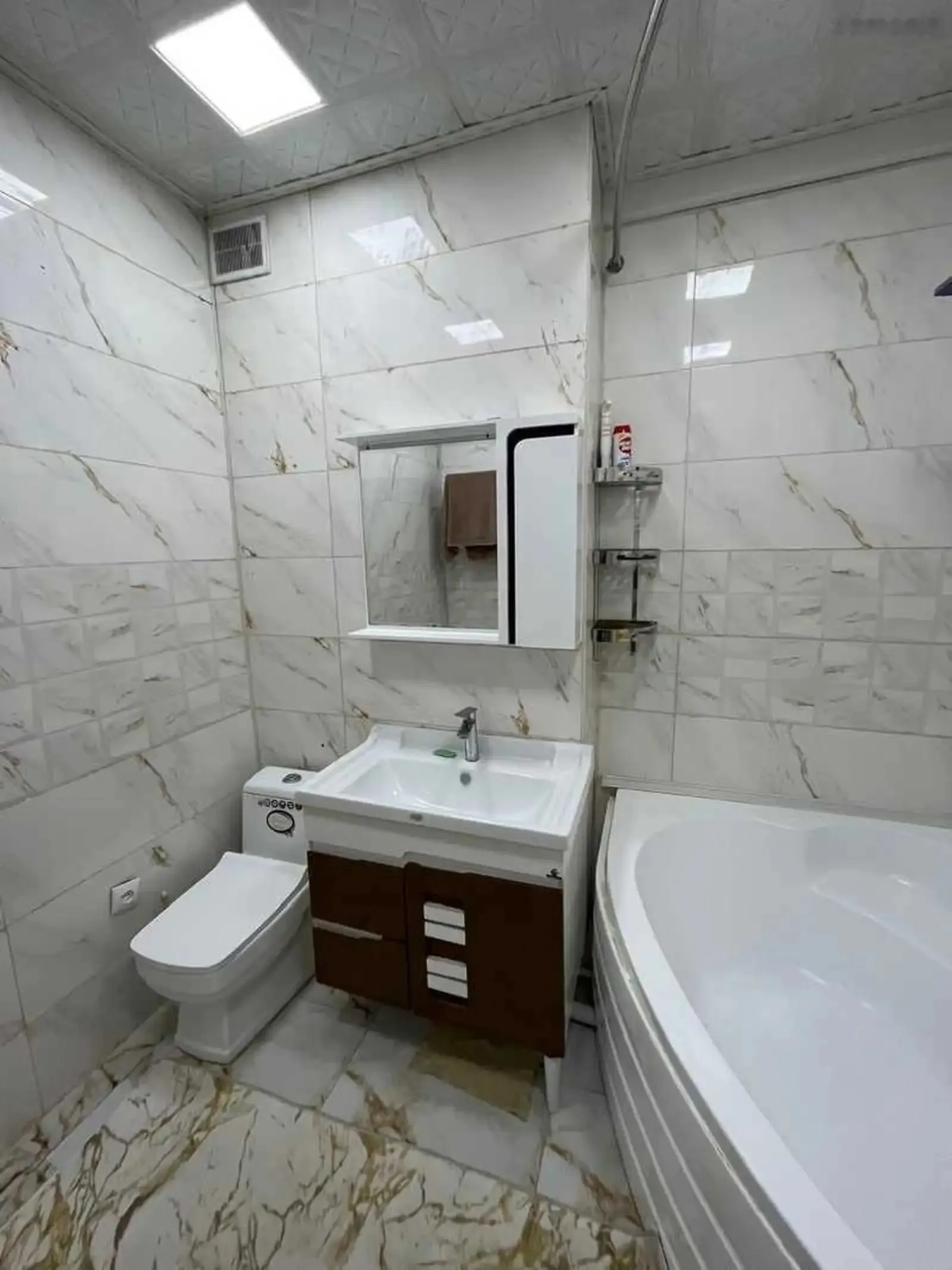 2-комн. квартира, 7 этаж, 66м², Овир