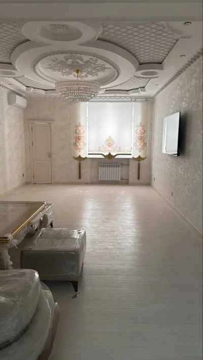 3-комн. квартира, 12 этаж, 160м², шохмансур